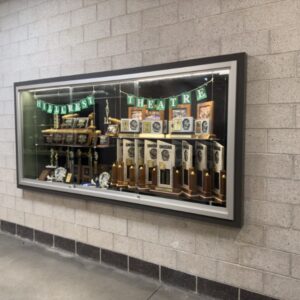 ShowVault Sliding8 ShowVault Sliding8